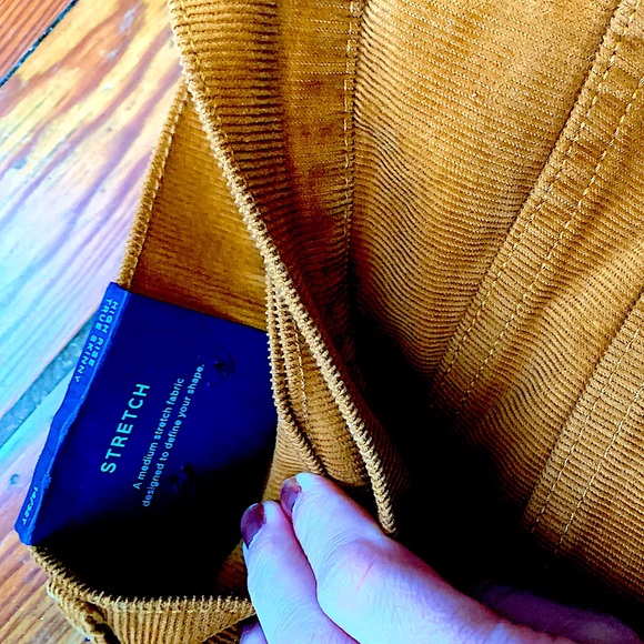 GAP DENIM NWT High Rise Cords 💛- 14/32T - Picture 12 of 12